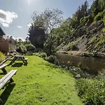 Riverside No 5 Tatil Evi *