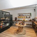 Riverside No 5 펜션