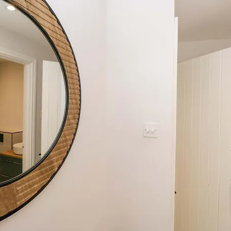 Riverside No 5 *